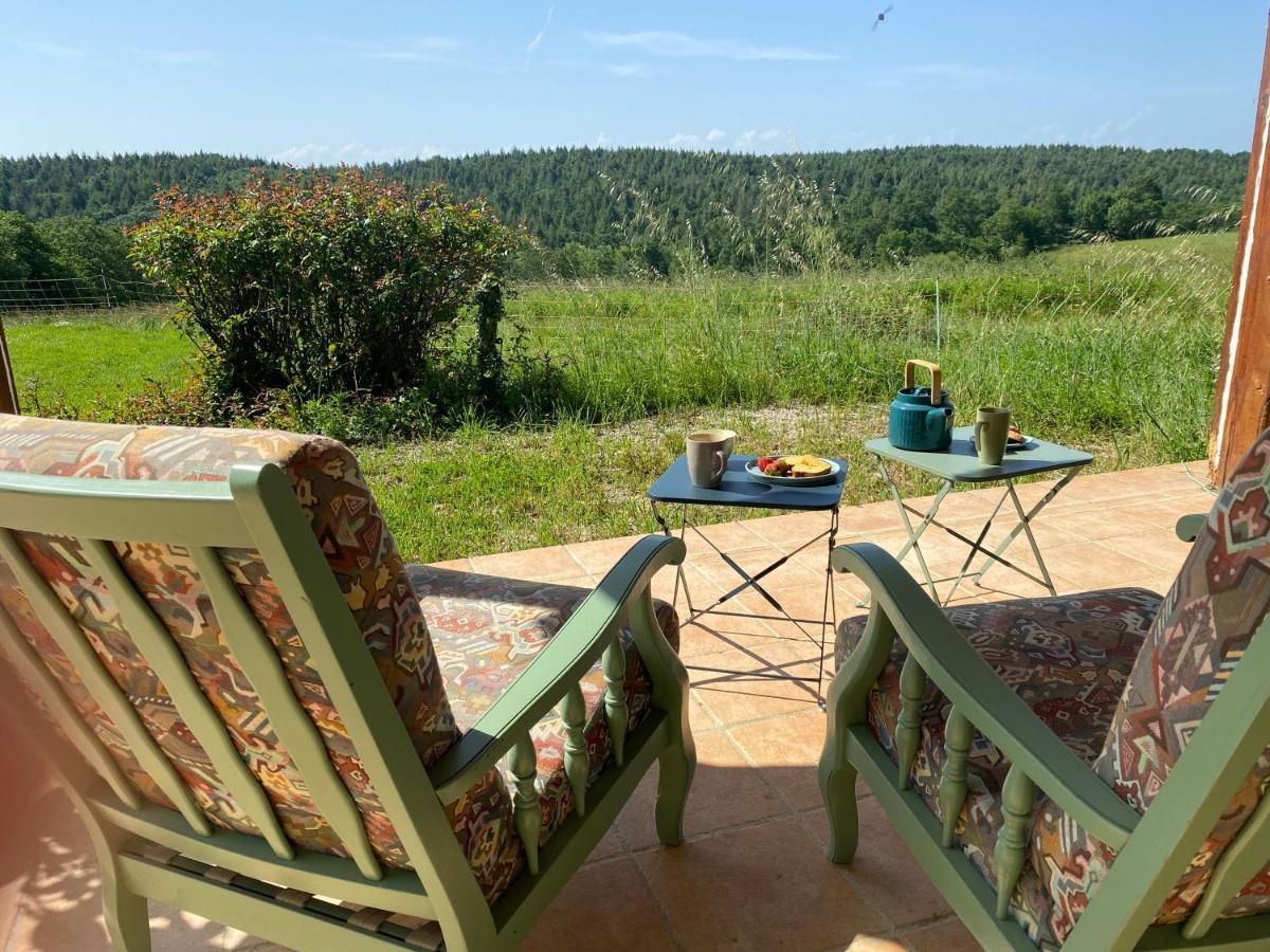 Le Repaire De La Reveuse Bed & Breakfast Saint-Frajou Exterior photo