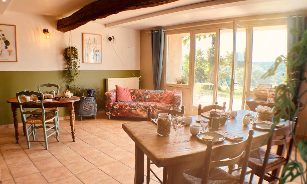 Le Repaire De La Reveuse Bed & Breakfast Saint-Frajou Exterior photo