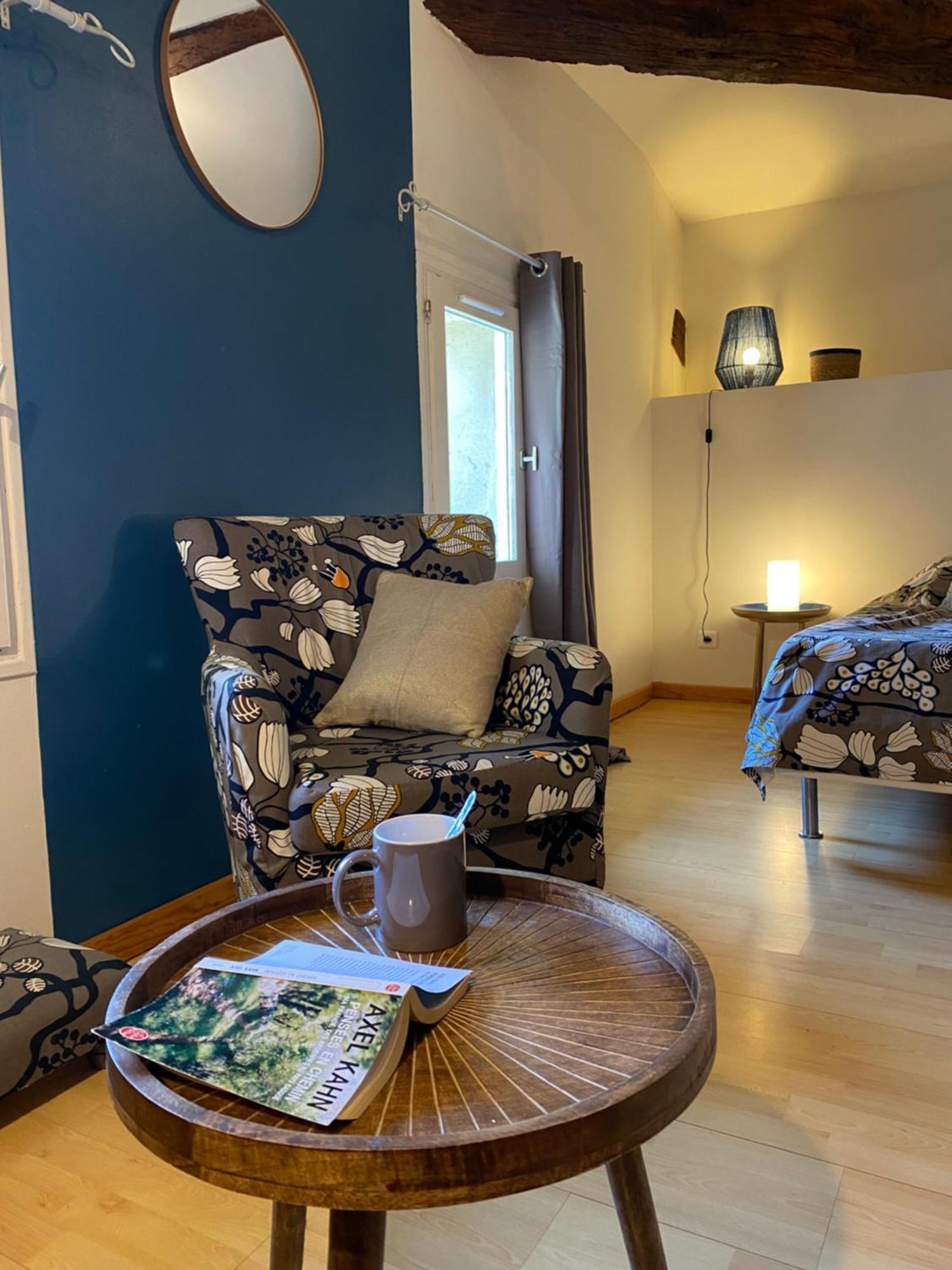 Le Repaire De La Reveuse Bed & Breakfast Saint-Frajou Exterior photo